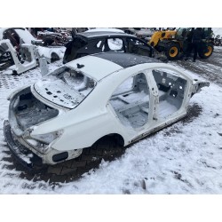 BŁOTNIK PRAWY TYŁ ĆWIARTKA MERCEDES CLA W117 LAKIER 650