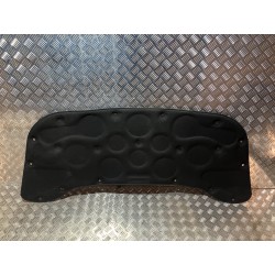 WYGŁUSZENIE MASKI MERCEDES CLA W117