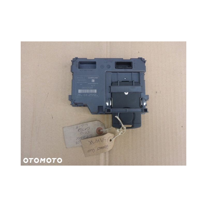 CZYTNIK MODUŁ KARTA RENAULT CLIO IV 12- 285902325R