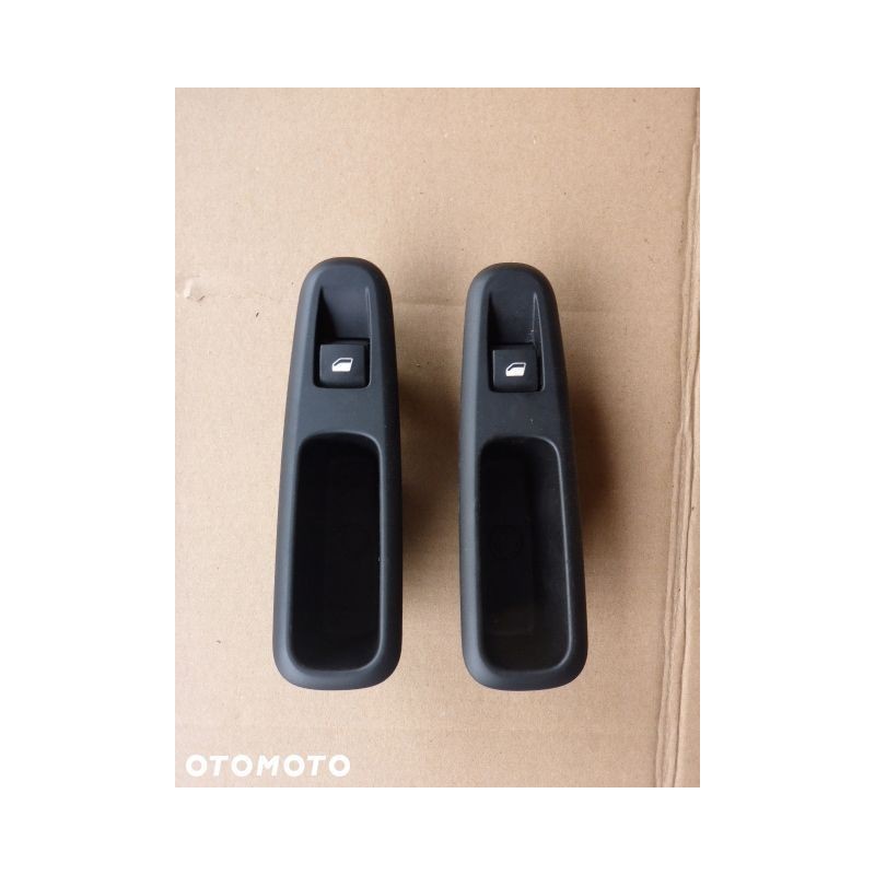 PRZEŁĄCZNIK SZYB TYŁ PEUGEOT 3008 1.6 HDI 09-