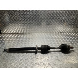 PÓŁOŚ PRAWA DŁUGA MERCEDES CLA W117 2.2 CDI