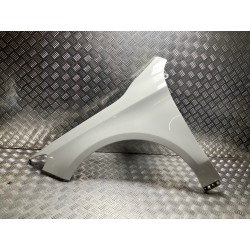 BŁOTNIK LEWY PRZÓD PRZEDNI MERCEDES CLA W117