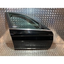 DRZWI PRAWY PRZÓD MERCEDES C KLASA W205 SEDAN LAKIER 197