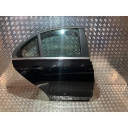 DRZWI PRAWY TYŁ TYLNE MERCEDES C KLASA W205 SEDAN LAKIER 197