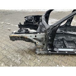 PODŁUŻNICA LEWA ĆWIARTKA MERCEDES C KLASA W205 LAKIER 197