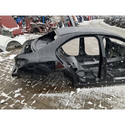 BŁOTNIK PRAWY TYŁ TYLNY ĆWIARTKA MERCEDES C KLASA W205 LAKIER 197