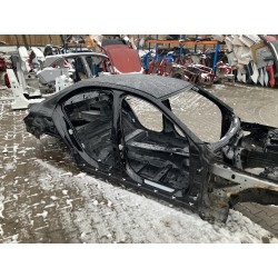 DACH SŁUPEK DACHOWY ĆWIARTKA MERCEDES C KLASA W205 LAKIER 197