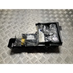 WKŁAD KOŁA ZAPASOWEGO KOMPRESOR UCHO MERCEDES C KLASA W205