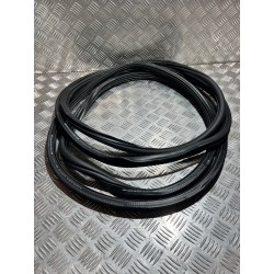 USZCZELKA KAROSERYJNA DRZWI PRZÓD LEWA VW GOLF VIII 19-