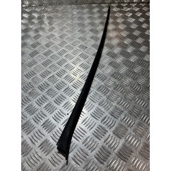 LISTWA SZYBY CZOŁOWEJ LEWA VW GOLF VIII 19- 5H0854327A