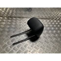 ZAGŁÓWEK TYLNEJ KANAPY ŚRODKOWY MERCEDES C KLASA W205