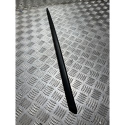 LISTWA SZYBY CZOŁOWEJ PRAWA AUDI A5 F5 II 16- 8W6854328B