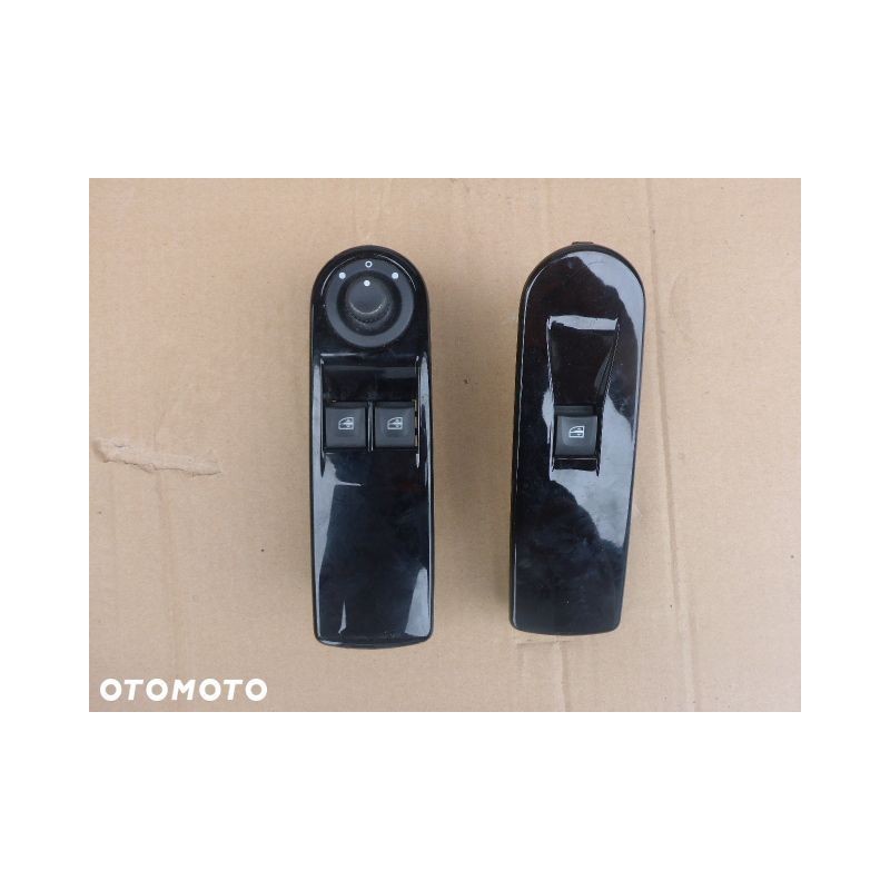 PRZEŁĄCZNIK PANEL SZYB PRAWY CLIO IV 12-