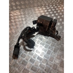 SKRZYNKA BEZPIECZNIKÓW OBUDOWA SUZUKI SWIFT MK8 17- 1.0