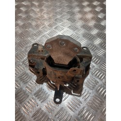 ŁAPA WSPORNIK SKRZYNI SUZUKI SWIFT MK8 17- 1.0 BOOSTERJET