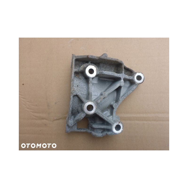 ŁAPA WSPORNIK ALTERNATORA RENAULT CLIO IV 1.2 16-