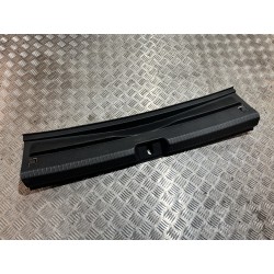 OSŁONA NAKŁADKA PASA TYŁ VW GOLF VIII 19- HB 5H6863459B