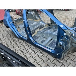 PRÓG PRAWY DŁUGO CIĘTY SŁUPKI FORD FOCUS IV MK4 18- HB