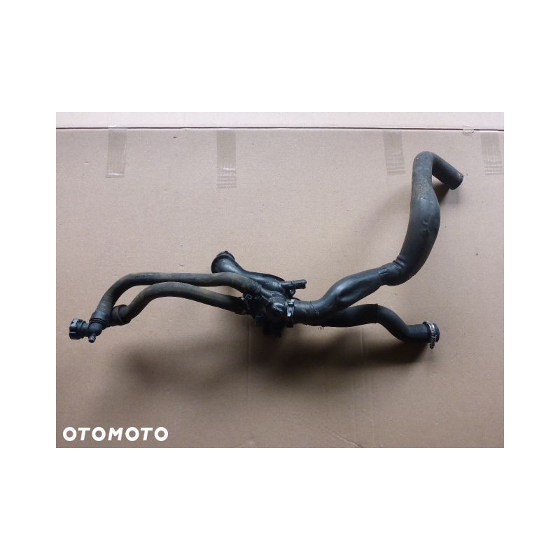 OBUDOWA TERMOSTATU CITROEN DS3 1.6 THP