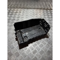 PODSTAWA AKUMULATORA OBUDOWA PEUGEOT 2008 II 23- 9823533180