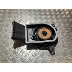 GŁOŚNIK SUBWOOFER LEWY BMW X1 U11 PHEV 25 EX