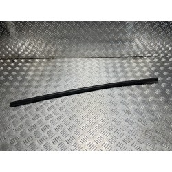 LISTWA ZGARNIAJĄCA SZYBY LEWA LEWY TYŁ FORD PUMA II MK2 19-