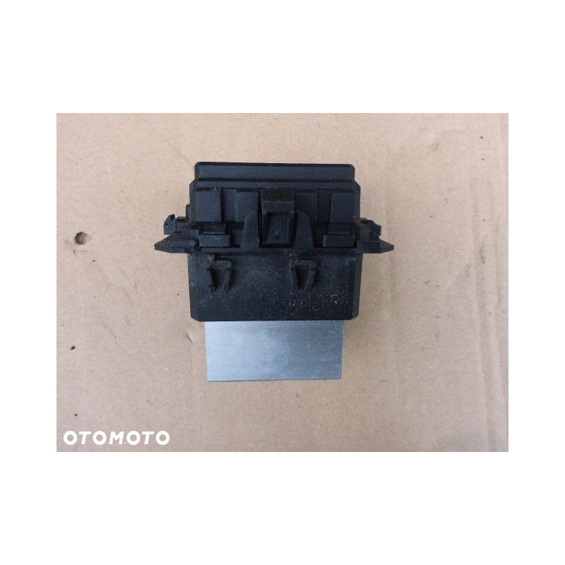 REZYSTOR OPORNIK NAGRZEWNICY PEUGEOT RCZ 2.0 HD