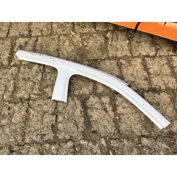 SŁUPEK DACHOWY PRAWY VW POLO 2G 17- LC9A