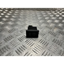 PANEL MODUŁ GNIAZDO AUX USB KIA SPORTAGE IV QL 15- 96120-C5000