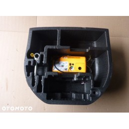 WKŁAD BAGAŻNIKA KOMPRESOR PEUGEOT RCZ 2010-