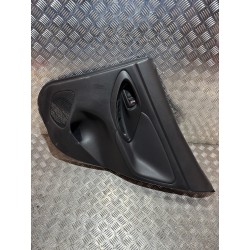 BOCZEK DRZWI PRAWY TYŁ TOYOTA YARIS CROSS 21-