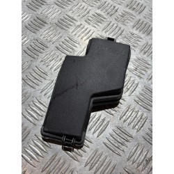 POKRYWA OBUDOWY BEZPIECZNIKÓW TOYOTA YARIS CROSS 21- 1.5 HYBRYDA