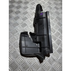 KIEROWNICA POWIETRZA PRAWA TOYOTA YARIS CROSS 21-