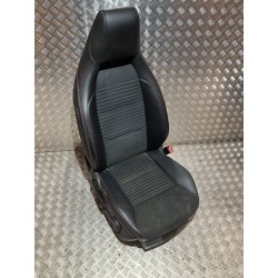 FOTEL PRAWY PRZÓD MERCEDES GLA X156 AMG CZERWONA NIĆ