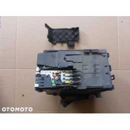 OBUDOWA PODSTAWA AKUMULATORA PEUGEOT 5008 1.6 HDI