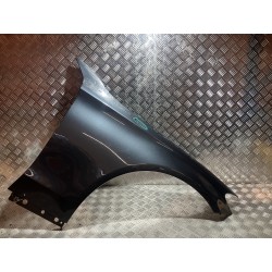 BŁOTNIK PRAWY PRZÓD MERCEDES C KLASA W205 LAKIER 755