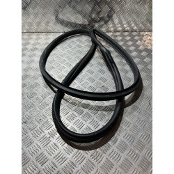 USZCZELKA KAROSERYJNA DRZWI PRZÓD LEWA PORSCHE CAYMAN 987 05-