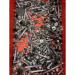 ŚRUBY DEMONTAŻ KOMPLET TOYOTA YARIS CROSS 21- 1.5 HYBRYDA