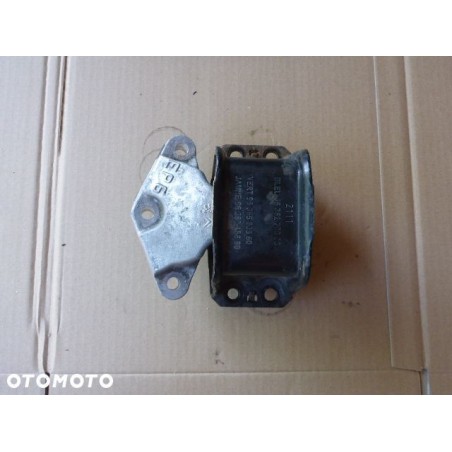 PODUSZKA ŁAPA SILNIKA PEUGEOT 3008 1.6 VTI 2009-