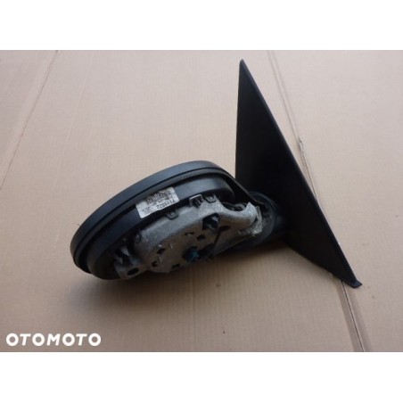 LUSTERKO PRAWE BMW 1 E87