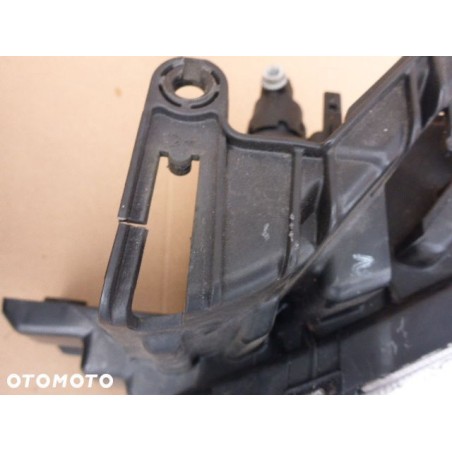 LAMPA PRZÓD LEWA PRAWA NISSAN JUKE 2010- UK