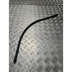 USZCZELKA MASKI VW T-ROC 17-