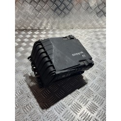 SKRZYNKA BEZPIECZNIKÓW VW SCIROCCO 08- 2.0 TDI