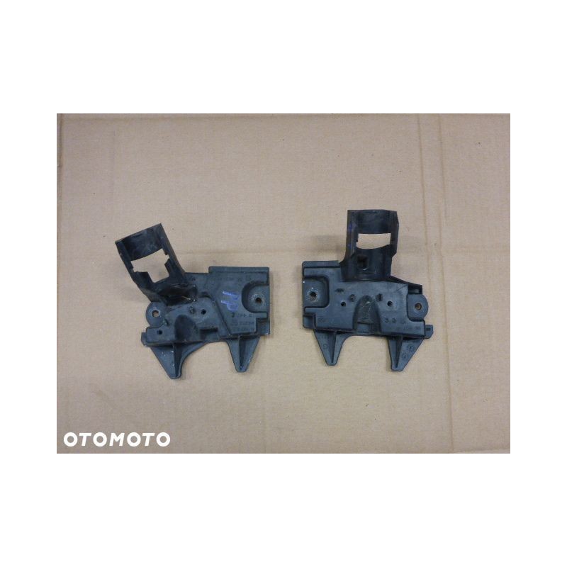 MOCOWANIE UCHWYT SPRYSKIWACZA PRZÓD PEUGEOT 308