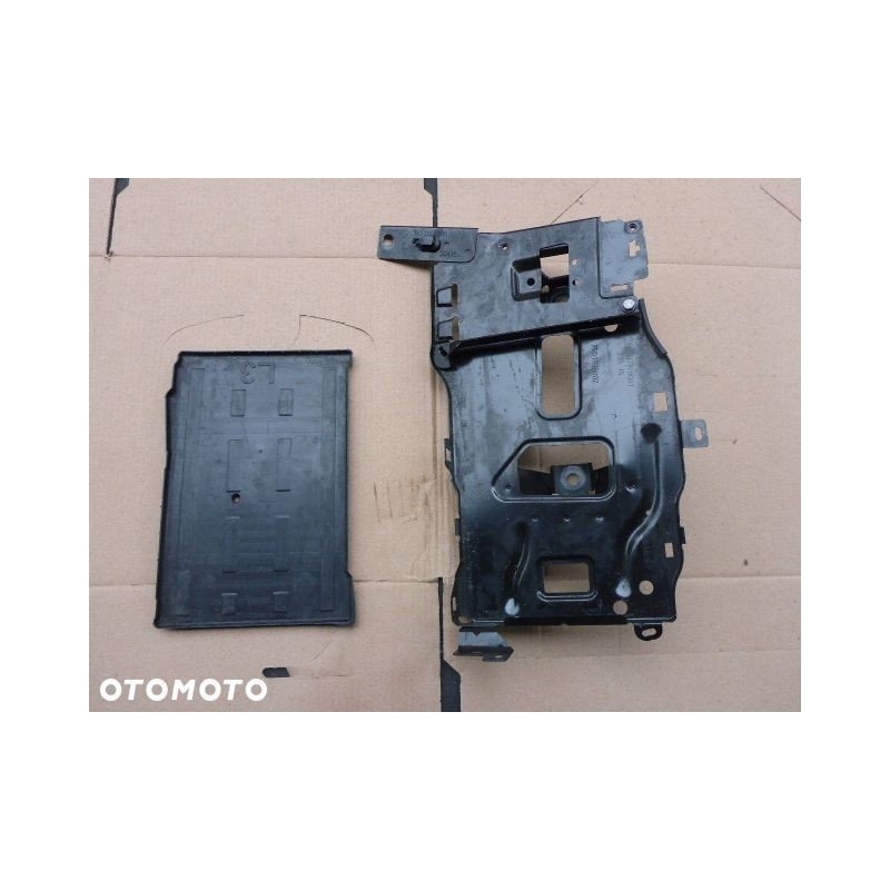 PODSTAWA AKUMULATORA CITROEN C4 PICASSO 13-