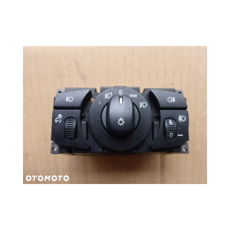WŁĄCZNIK PRZEŁĄCZNIK ŚWIATEŁ BMW E61 E60