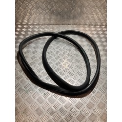 USZCZELKA KAROSERYJNA DRZWI LEWY PRZÓD MERCEDES GLA X156 13-