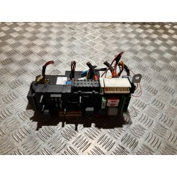 SKRZYNKA BEZPIECZNIKÓW MODUŁ SAM MERCEDES SLK SLC R172 2015-