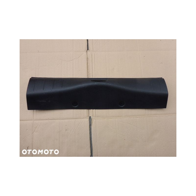 NAKŁADKA OSŁONA PASA TYŁ CITROEN DS3