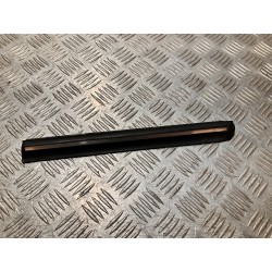 LISTWA SZYBY PRAWY TYŁ MERCEDES SLK SLC R172 2015-